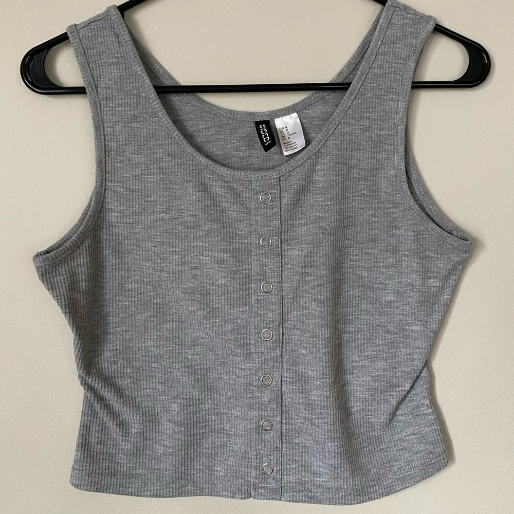 H&M Cropped Tank with buttons - Gray - medium